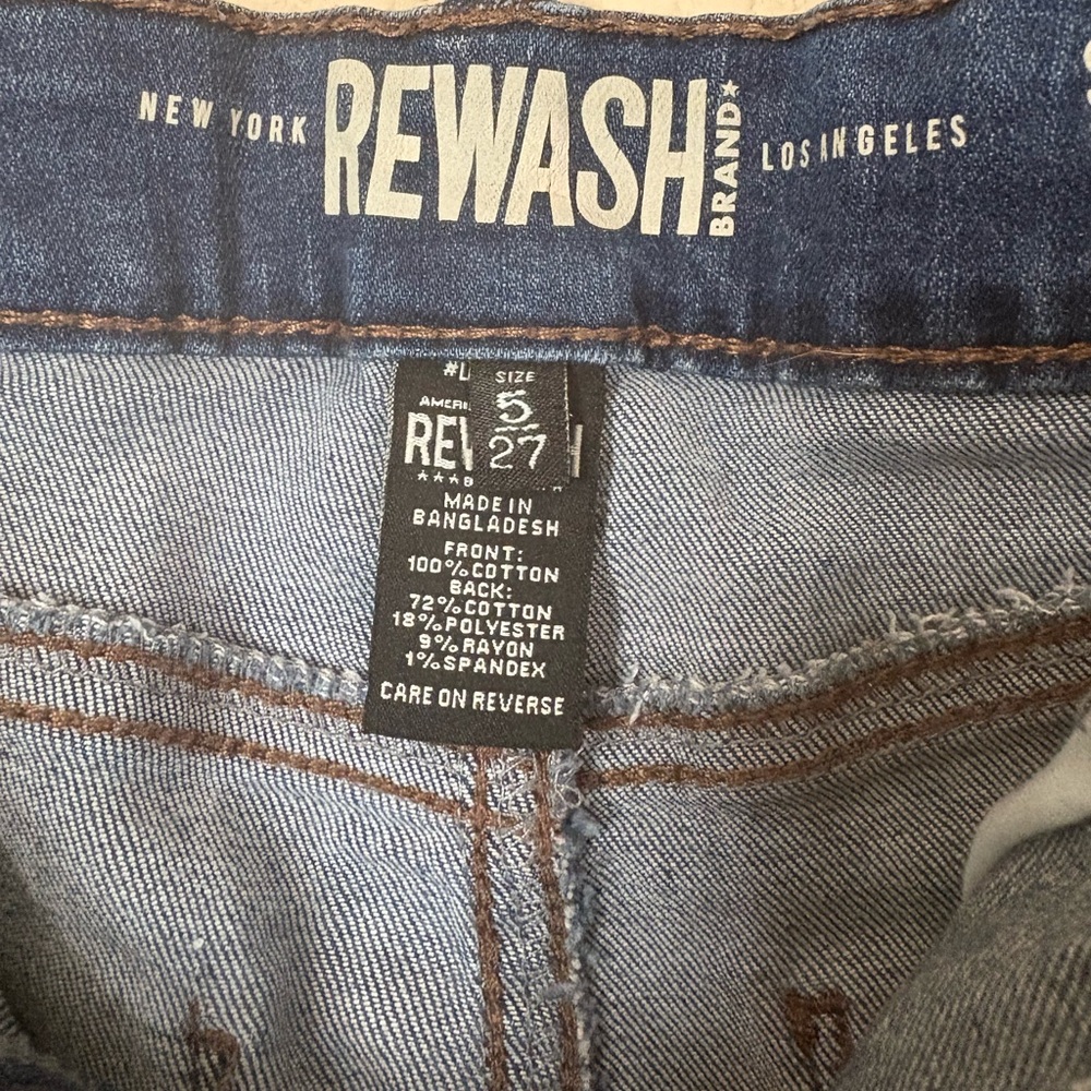 Rewash Super High Rise Vintage Reunion Blue Distressed Jean Shorts Size 5/27” - Picture 9 of 10